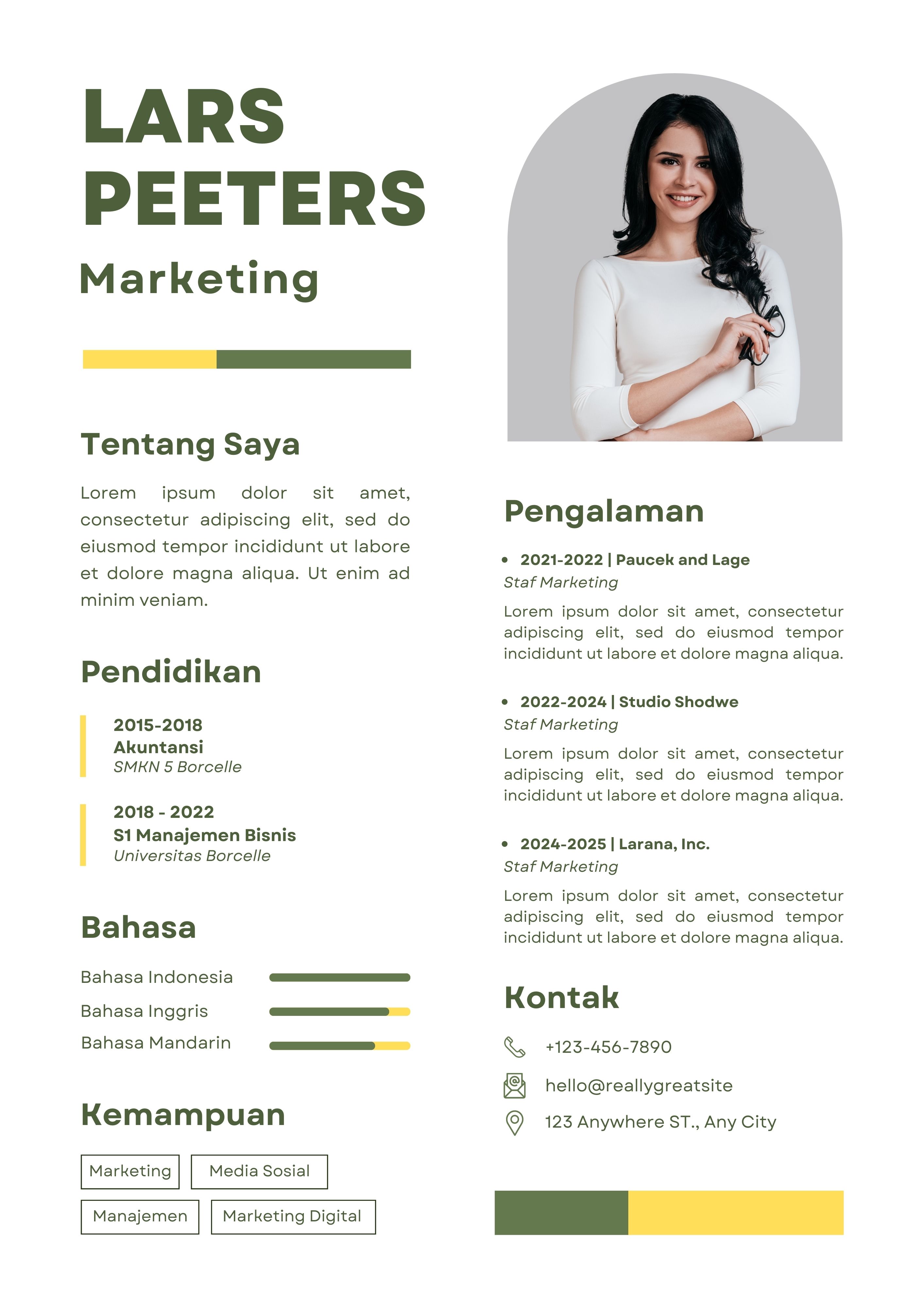 Template cv Keren Marketing